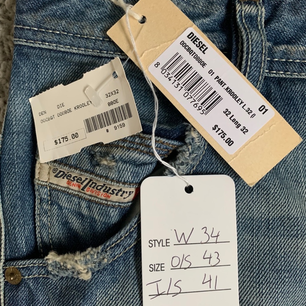 NWT DIESEL KROOLEY Denim Jean Size 32x32